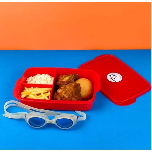 Banana Divided Lunch Box - 1L Red 1 Pc