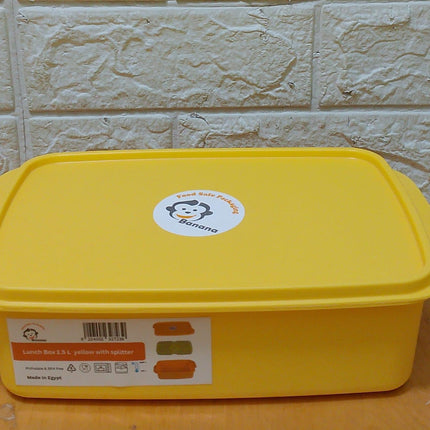 Banana Lunch Box 1.5 Liter Two Layers With Dividers (Yellow)